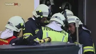 Garagenbrand in Pennewang erfordert Einsatz von zwei Feuerwehren