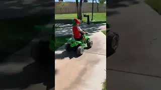 Toddler rides ATV almost fly up