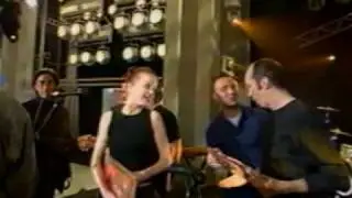 Garbage - The Trick Is To Keep Breathing (Live '99)