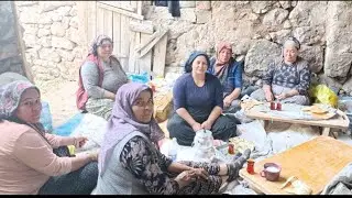 BUGÜN TUBA VE ANNESİNİN KIŞLIK EKMEĞİNİ YAPTIK VOLKAN SALONU BOYAMIŞ NASİL  olmuş 🥰