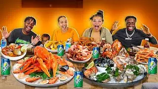 GIANT SEAFOOD BOIL King Crab Legs in Bloves Sauce