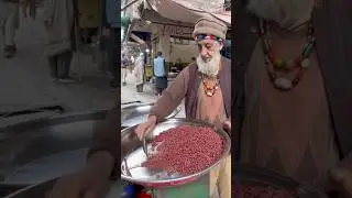 The Oldest Pakistan Street Food Vendor | Chana Lobia #food #streetfood #shortsfeed #pakistanifood