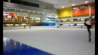 Figure Skating: The difference between a catchfoot spiral and a biellmann spiral