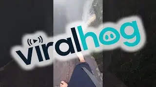 Stunning View of the Cachoeira da Fuma&ccedil;a Waterfall || ViralHog