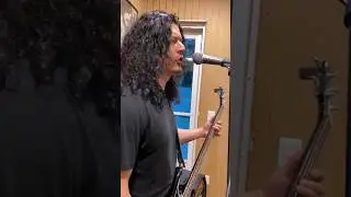 KISS - Deuce (cover) bass/vocals #singer #bass #kisscover #kiss #tutorial