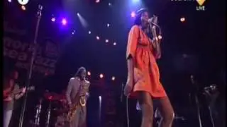 Renee Neufville - On The One -  w/ Roy Hargrove's RH Factor  (Live @ North Sea Jazz 2009)