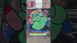 Graffiti Street art.