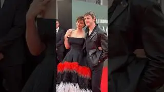 Джесси Бакли и Пол Мескал празднуют #Hamnet этим вечером на #LFF