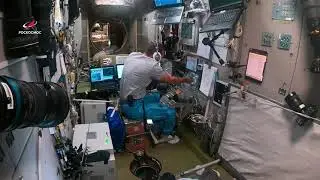 Стыковка грузового корабля &laquo;Прогресс МС-17&raquo; с модулем &laquo;Наука&raquo;. Вид из модуля &laquo;Звезда&raquo;