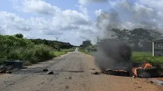 😭😭😭Tension persistante &agrave; Lopou . Un champ de th&eacute;&acirc;tre pour les gendarmerie.😭😭😭😭😭😭