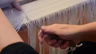 Threading tips for a rigid heddle loom