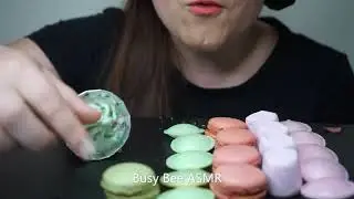 ASMR PINK FOOD VS GREEN FOOD MACARON + ICE CREAM + UFO CANDY +MARSHMALLOW - EATING SOUNDS