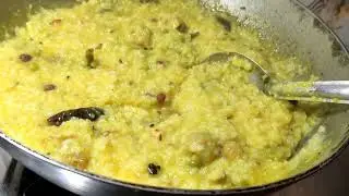 খিচুড়ি। নিরামিষ ভাবে রান্না। বেগুন তরকারি সাথে খাওয়ার জন্য।