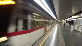 Vienna U-Bahn Line U6 train arriving at Dresdner Stra&szlig;e