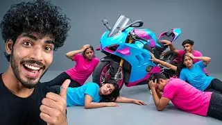 Last To Move Hand From Bike Wins ₹10,000 😱