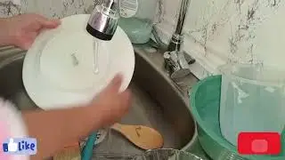 Utilizando el jab&oacute;n multiusos en trastes 🥣🥤🥄🧼🫧