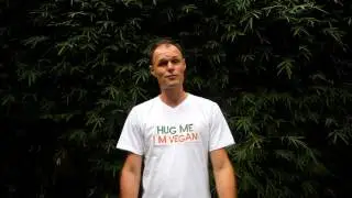 A great FREE gift idea for a cruelty free world - presented by Rob