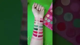 GLAMLITE Strawberry shortcake palette swatches