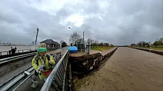 Sturm Klaus 8 BFT Gro&szlig;e Emder Seeschleuse Grand Emden Sealock during 8BFT storm