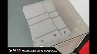 Máquina para fabricar cajas de cartón