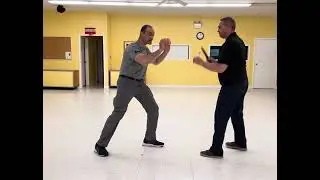 #344: Defending against knife attack: keep it simple.