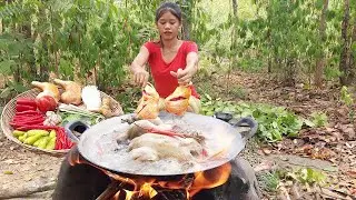 Cooking Two Giant Chicken Soups in the Forest &ndash; Delicious and Comforting