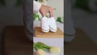 Handmade baby sneakers in crochet  | Zapatillas de beb&eacute; estilo CONVERSE en crochet hechas a mano