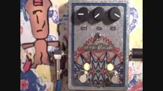 FuzzHugger(fx) AFO - Arc Flash Oscillator fuzz and overdrive pedal