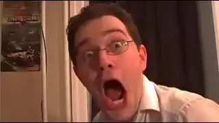 Джеймс пьёт