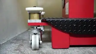YAK 2800   Wheeled Air hydraulic pit jack