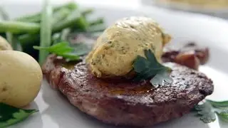 Biff med café de parissmör och krassepotatis - Köket