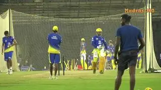 CSK PRACTICE SESSION  2020 THALA DHONI AND BRAVO - FANS GONE CRAZY