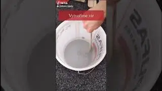 Př&iacute;prava lepidla na vliesov&eacute; tapety a fototapety