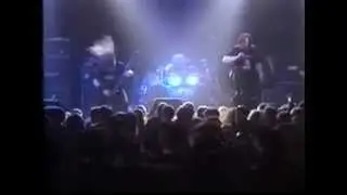 Hammer Smashed Face Live-Cannibal Corpse(lyrics)