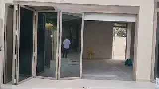 Baze Automatic Folding Door