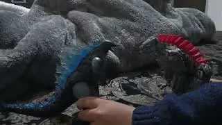 Presentaci&oacute;n epica Godzilla vs mecha Godzilla 