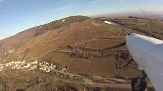 Atterrissage court &agrave; Chassagne-Montrachet  STOL landing Savannah ULM