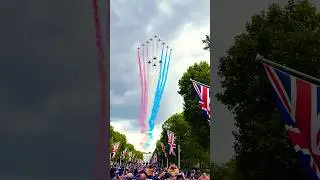 Red Arrows Fly Past - London VE80