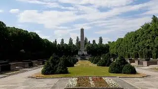 Soviet War Memorial (Sch&ouml;nholzer Heide). Pankow, Berlin 🇩🇪