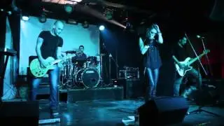 Gray Matters - Bipolar (Live @Fabrica)