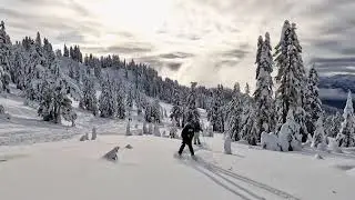 Squamish BC Canada ski tour to Red Heather Hut and Round Mountain in Garibaldi Range