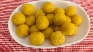 Notun bochor suru mishti mukhe😊banalam moong laddu/ sweet recipe 