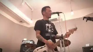 kim waits 1人掻き鳴らし#3 「AWKWARD KID」by mega city four