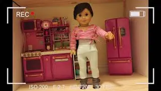 A Day in the Life of Grace Thomas (American Girl Stopmotion)