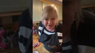 NINJA COOKING - CRISPY CHICKEN WINGS COATED IN HOT SAUCE
