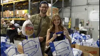 Buffalo Bills and Hallmark stars team up to feed families this Thanksgiving