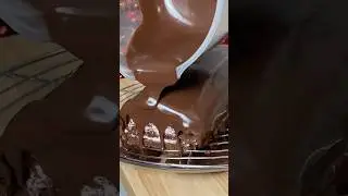 Decadent Chocolate Raspberry Yule Log Recipe | Perfect Holiday Dessert Idea