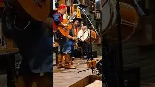 TIO BILIA NO VIOL&Atilde;O - enganchado de Missioneiro/Vaner&atilde;o ga&uacute;cho #violaogaucho