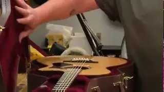 How to Protect your Acoustic Guitar from Humidity
