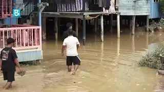 Unprecedented floods overwhelm Sabah village